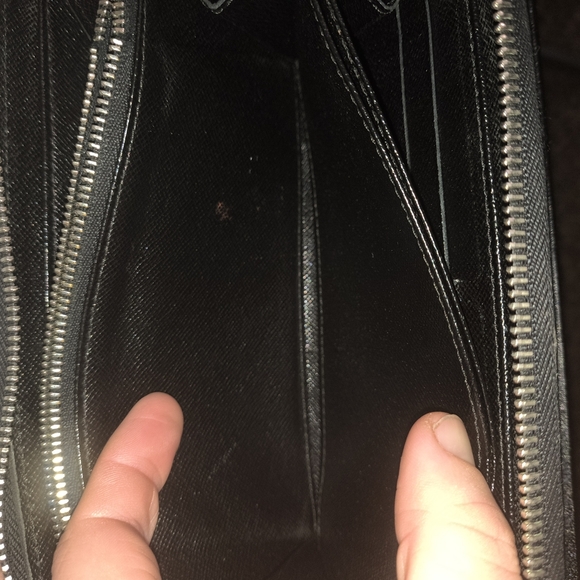 Louis Vuitton Wallet - Picture 8 of 10